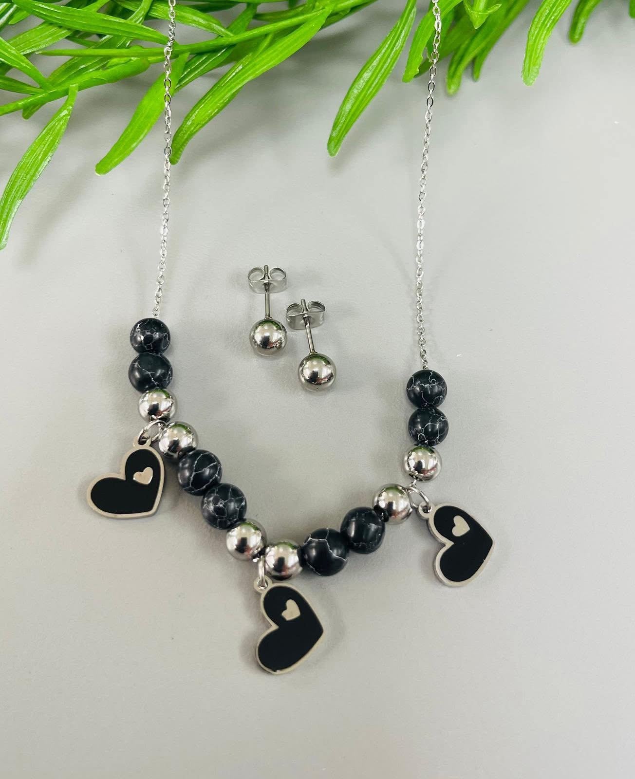 Set de collar y aretes